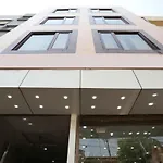 Oyo 15863 Hotel Royal Vij