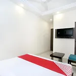Oyo 12354 Hotel Sangreela