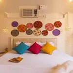 Madpackers Amritsar Bunks, Rooms, & Community