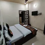 Hotel Rujhan - Just 2 Minute Walking Distance From Golden Temple
