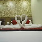 Hotel S.S Royal