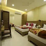 Hotel S.S Royal