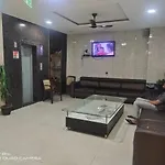 Hotel Raj Tirath Niwas
