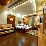 Hotel Makhan Residency