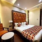Hotel Makhan Residency