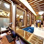 Hotel Makhan Residency