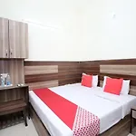 Oyo 14784 Angad Residency