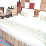 Fabhotel The Shelton