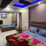 Hotel Star Inn