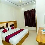 Hotel Chahal Residency