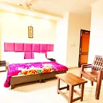 Sukhman International Hotel Near Amritsar Railway Station
