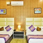 Hotel Hk Continental