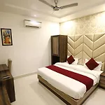 Hotel Malhotra Inn 50 Meter From Golden Temple
