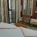 Osahan Paradise Homestay Near Golden Temple And Park View