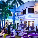 Hotel Unique House
