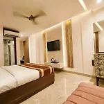Hotel Cj International