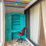 Stayvista\'S Velvet Whisper - Urban Retreat With Contemporary Decor, Cozy Balcony & Lawn