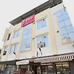 Hotel O Axis Inn