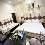 Swaran Hotel