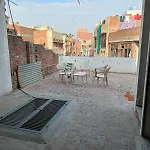 Blue Eye Backpackers Hostel