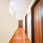 Fabhotel Golden Tree