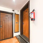 Fabhotel Golden Tree