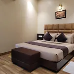 Hotel Urban Galaxy Near Golden Temple