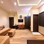 Hotel Urban Galaxy Near Golden Temple