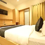 Hotel Nayyar Regency Inn - Near Golden Temple