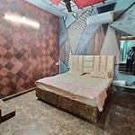 Tejas Homestay Just 2 Minutes From Golden Temple
