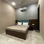 Hotel Kr 5Mins Walk From Golden Temple
