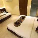 Hotel Gc Grand Inn