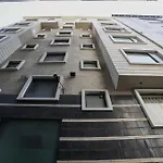 Super Townhouse Hollywood Heights
