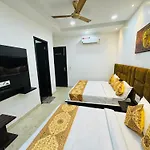 Yuvraj Residency - 1Minute Walking From Golden Temple
