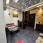 Yuvraj Residency - 1Minute Walking From Golden Temple