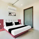 Super Collection O Amritsar Near Railway Station