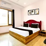 Super Townhouse Ajit Nagar Near Golden Temple