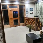 Savakar Lodge