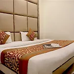 Hotel Nayyar Regency Near Bus Stand