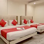 Hotel Nayyar Regency Near Bus Stand