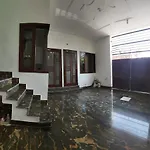 Independent House, 2 Bedroom, 2 Bath Livingroom,Lobby,Kitchen,Car Parking