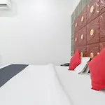 Oyo 77326 Hotel Royal View