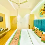 Hotel Innova By Bedrock Hospitality