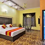 Hotel Roopa International