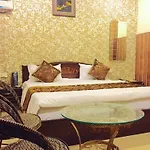 Hotel M.A. International