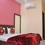 Hotel M City