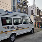Villa Sixteen Hotel Beas