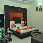 Oyo Rooms Hide Market Hussainpura