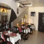 Oyo 15565 Hotel Midtown