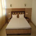 Oyo 15565 Hotel Midtown